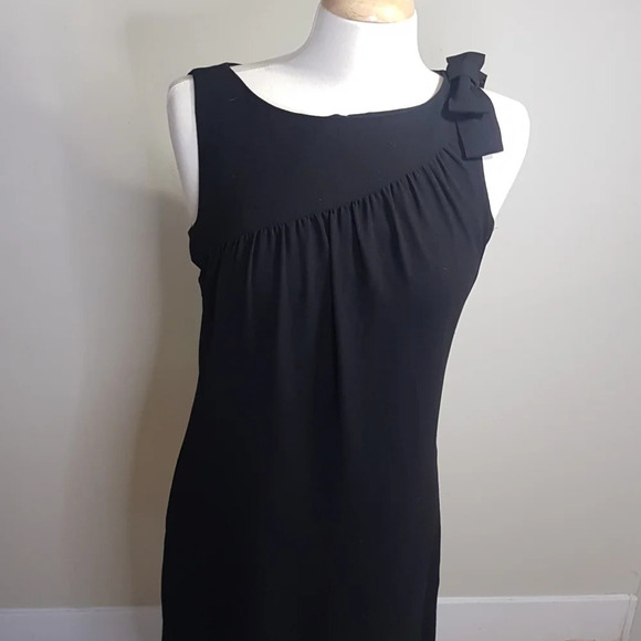 Trina Turk  LBD shoulder bow detail - Picture 5 of 10